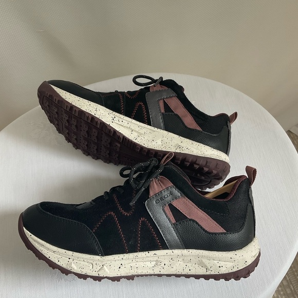 Geox Delray Suede and Mesh Sneaker with Breathable Sole Technology - Picture 6 of 10